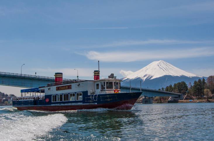 Lake Kawaguchiko Cruise 